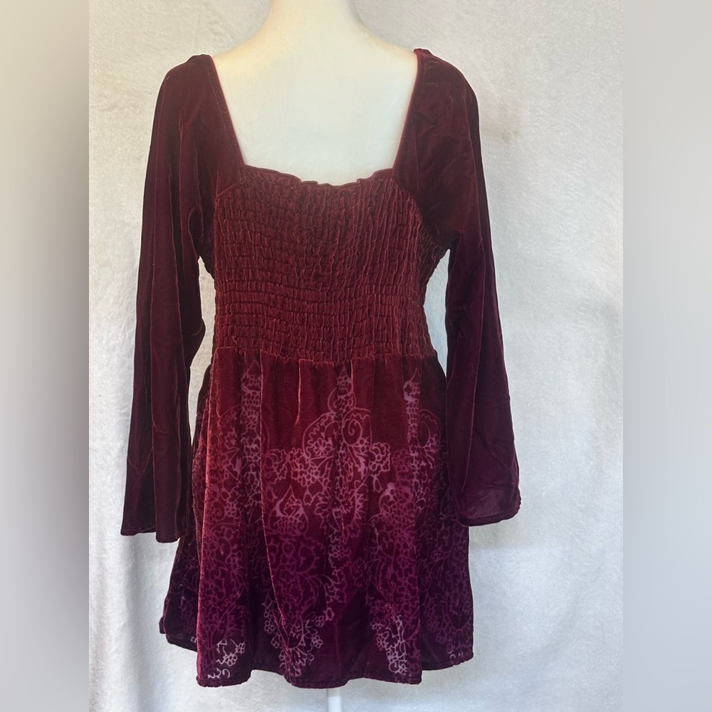 #1274 Lane Bryant Burgundy Ruched Smocked Top Sz 14/16